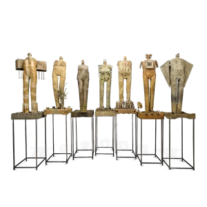 Sombras 1-7, 2009. 110×55×45 cm, bronce.